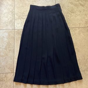 Worthington Black Pleated Skirt size 12